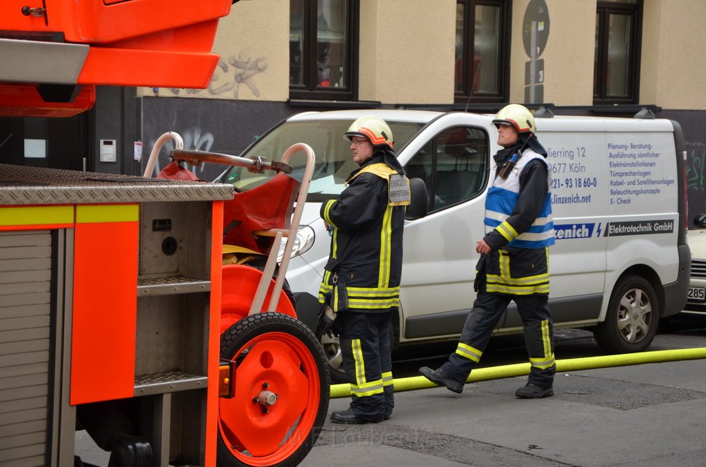 Feuer 2 Koeln Mitte Mauritiuswall P140.JPG